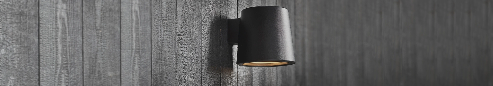 Udendørs væglamper