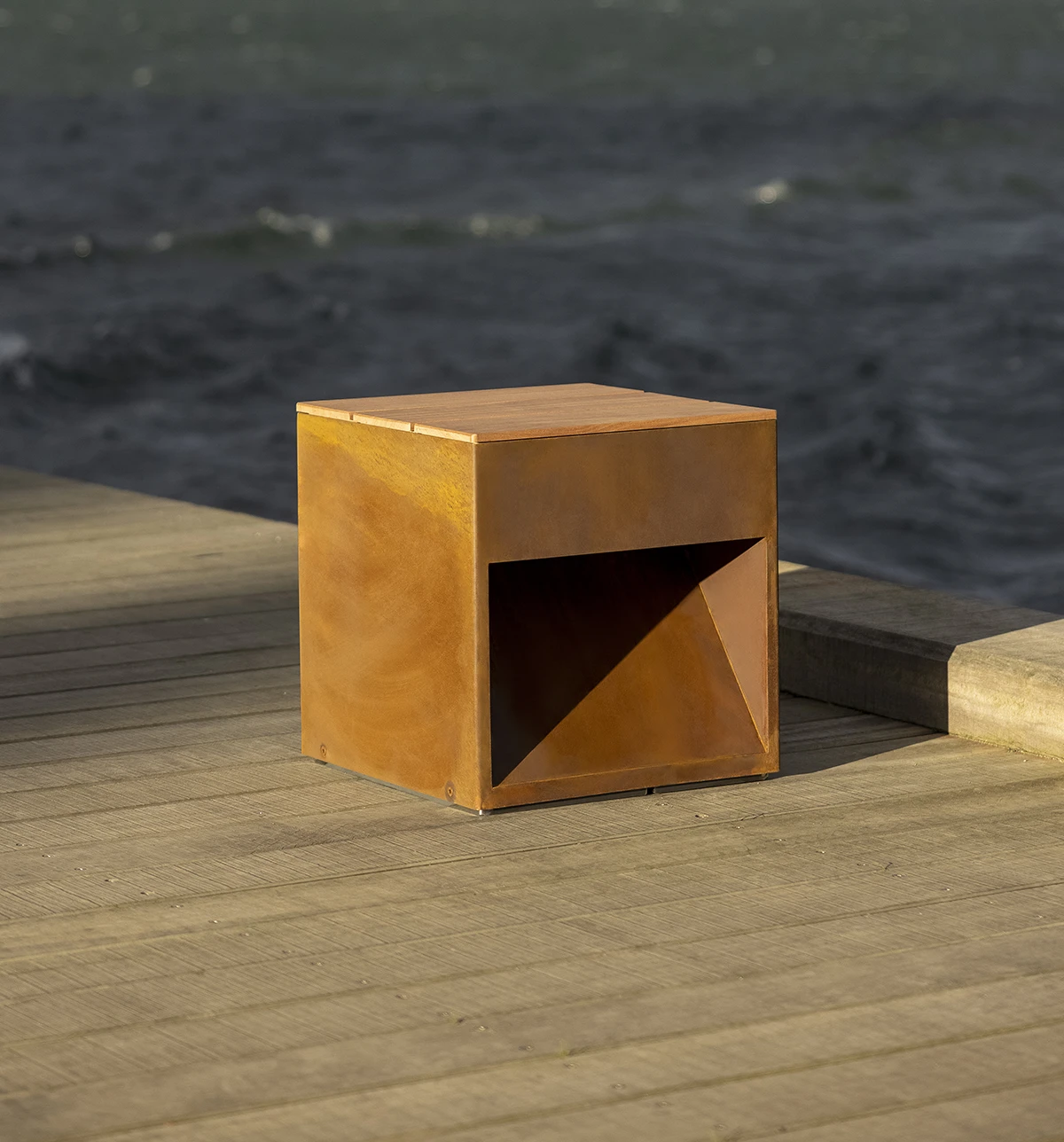 Skammel med lys NYE L1004