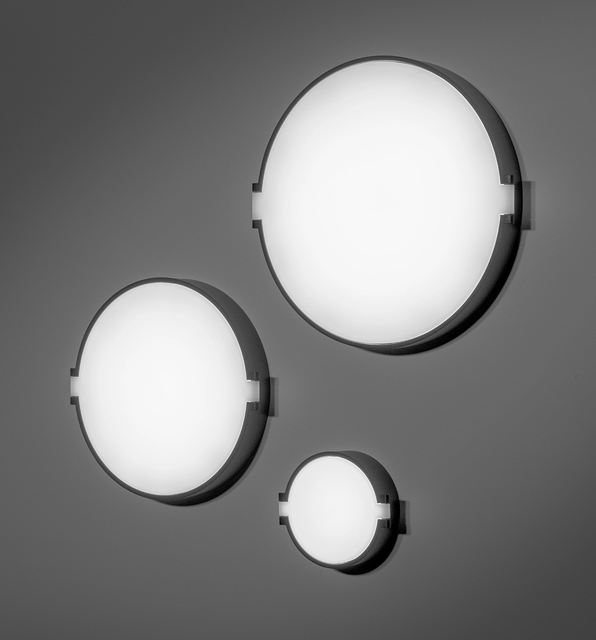 Rund væglampe tre størrelser OWEN L800U