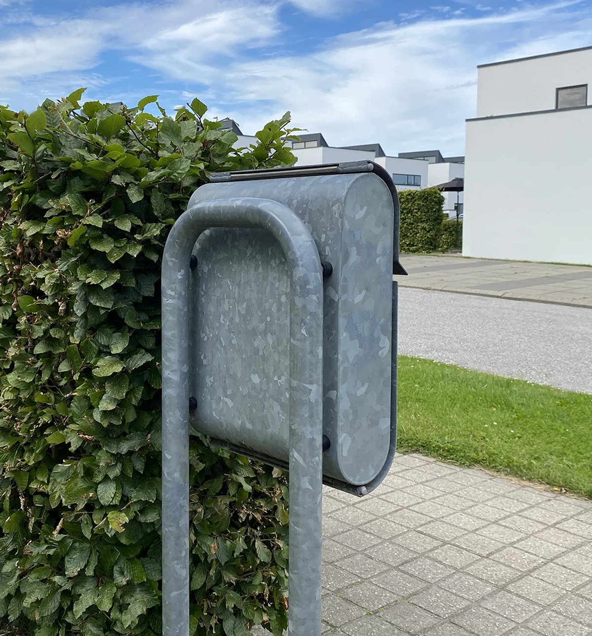 Rørstativ til postkasse LIBER L17 og L18