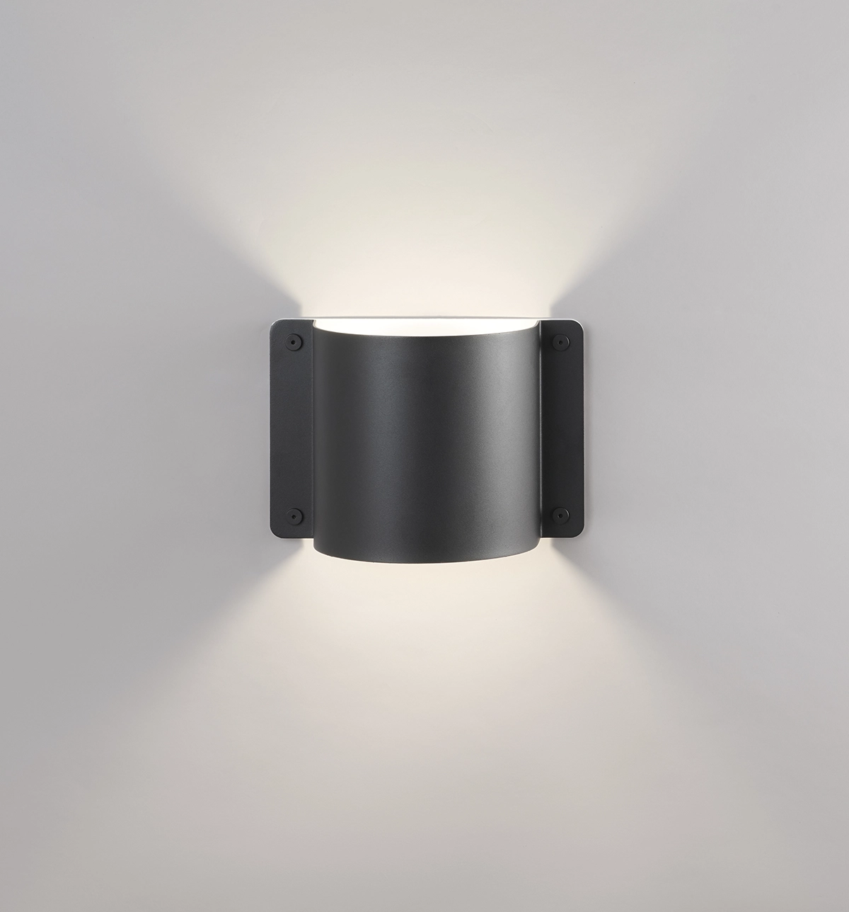 Friis og Moltke udendørs væglampe sort LIBER L5U