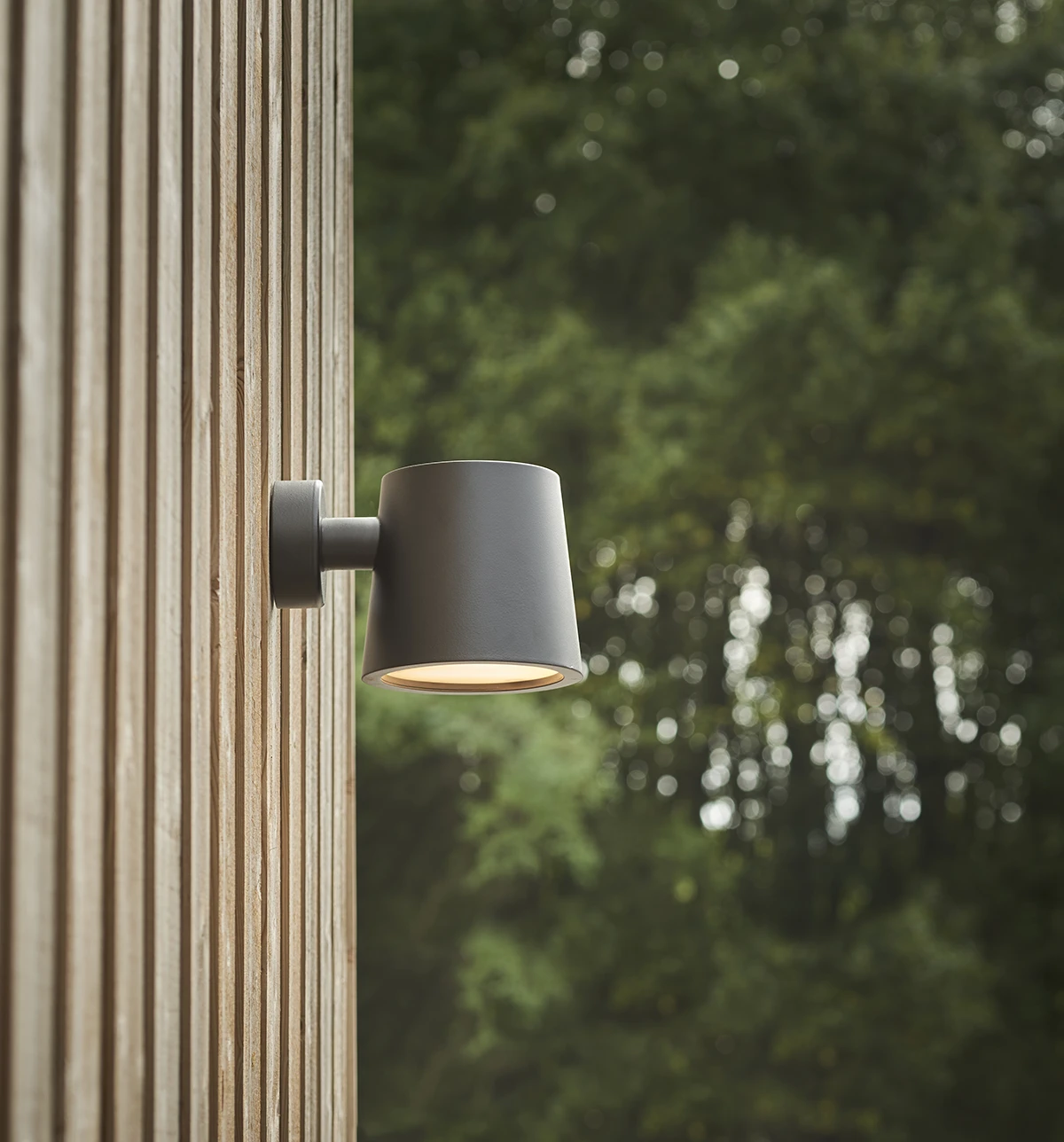 Stor væglampe ANTO L1010-200