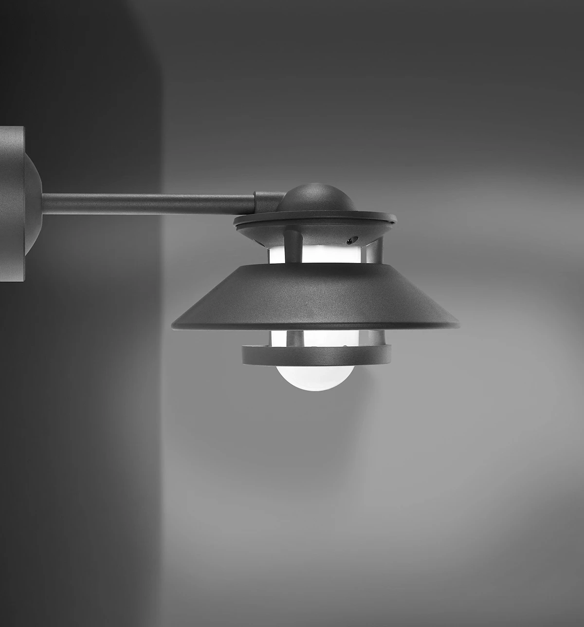 MONK L202 væglampe - Peter Bysted