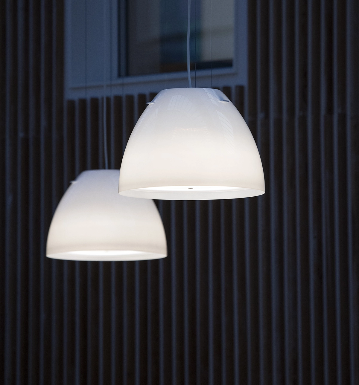 Hvid pendellampe BALLO L804-500